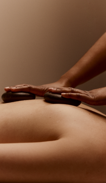 Service-Massages-Hot_Stone_Massage